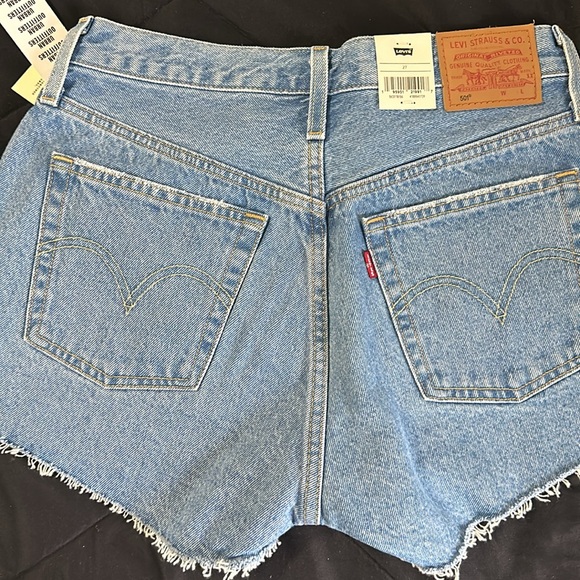 NWT Levi’s 501 Denim Shorts - Picture 5 of 7